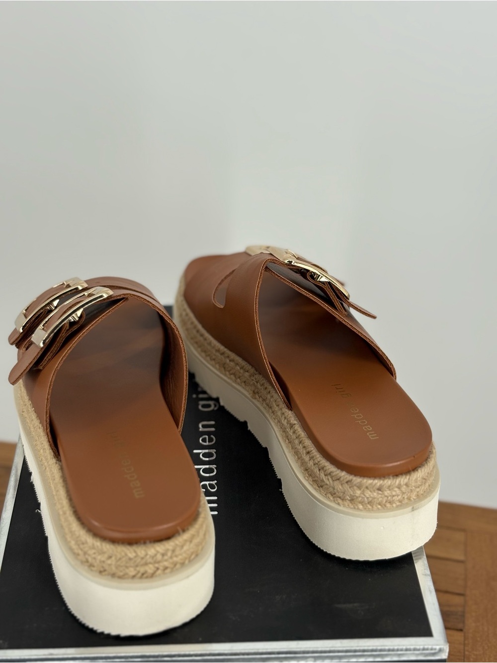 New madden girl Brown Buckle Platform Slide Sandals size 7 - Picture 3 of 5